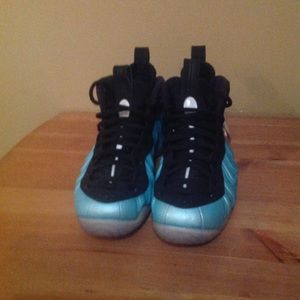 Nike foamposite men's size 7